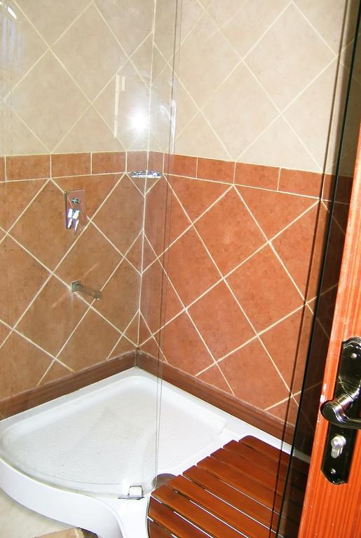 Milimani Holiday Resort Kisumu Luaran gambar