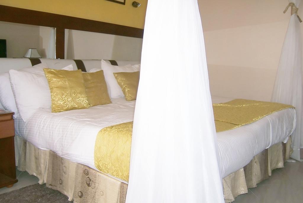 Milimani Holiday Resort Kisumu Bilik gambar